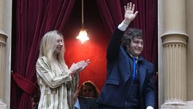 Javier Milei y Karina Milei, durante el tratamiento en la Cámara de Diputados.&nbsp;