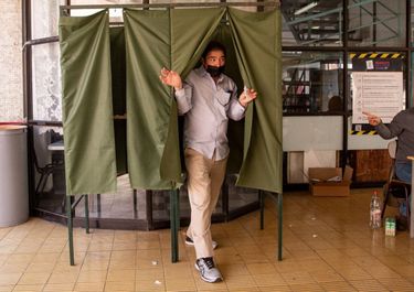 Chile rechazó la nueva Constitución y Boric se prepara para generar acuerdos