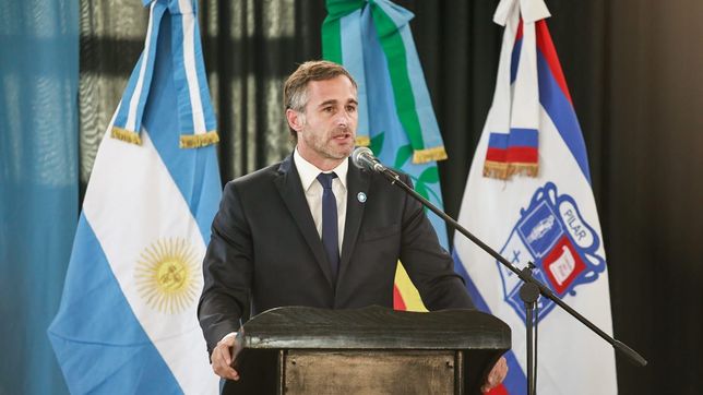 achaval apunto contra milei: no me van a convencer de que el ajuste es el unico camino