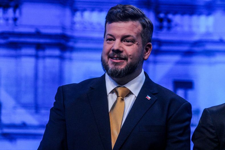 Johannes Kaiser se presenta en las elecciones de este domingo en Chile como un émulo de Javier Milei.