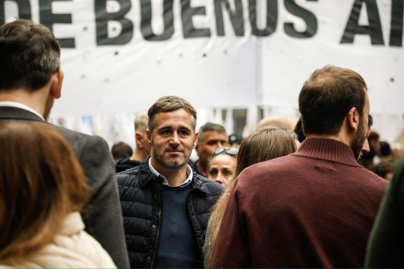 Federico Achával participó de la movilización contra la ley ómnibus.