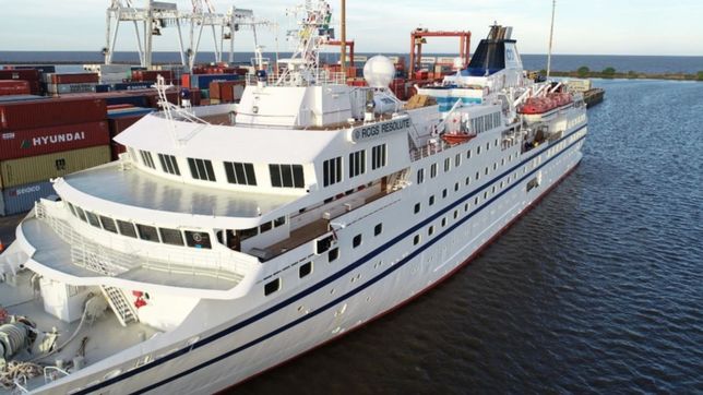 una terminal de cruceros, en el menu de la paritaria fernandez-larreta