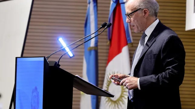 Carlos Rosenkrantz disertó en el Colegio de Abogados de Córdoba