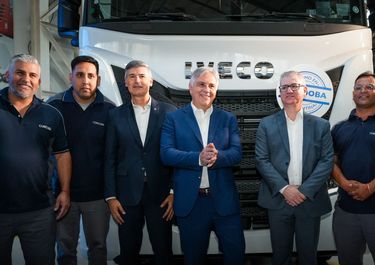 Iveco presentó en Córdoba su nuevo camión y planteó la estrategia de negocio