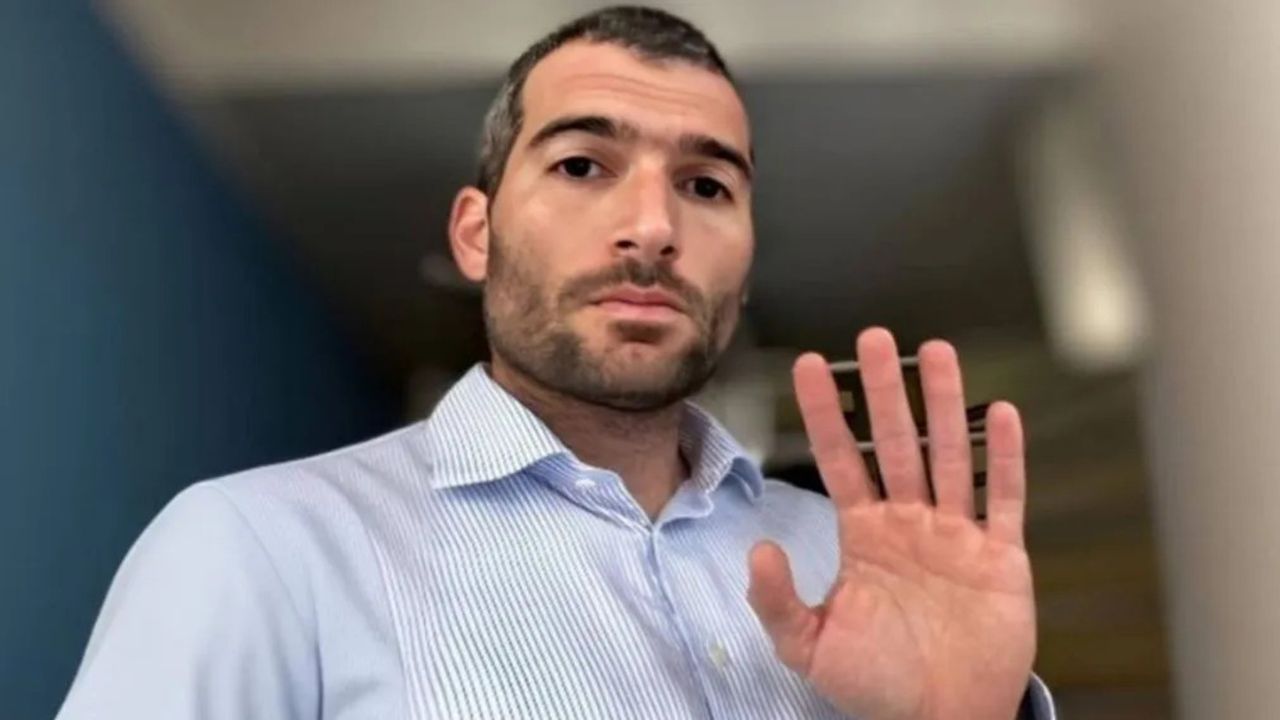 Rodrigo Sbarra.
