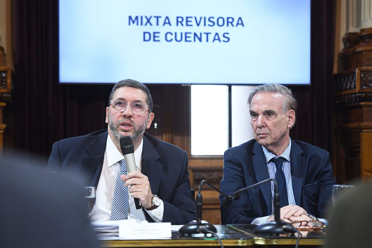 Juan Manuel Olmos y Miguel Pichetto.&nbsp;
