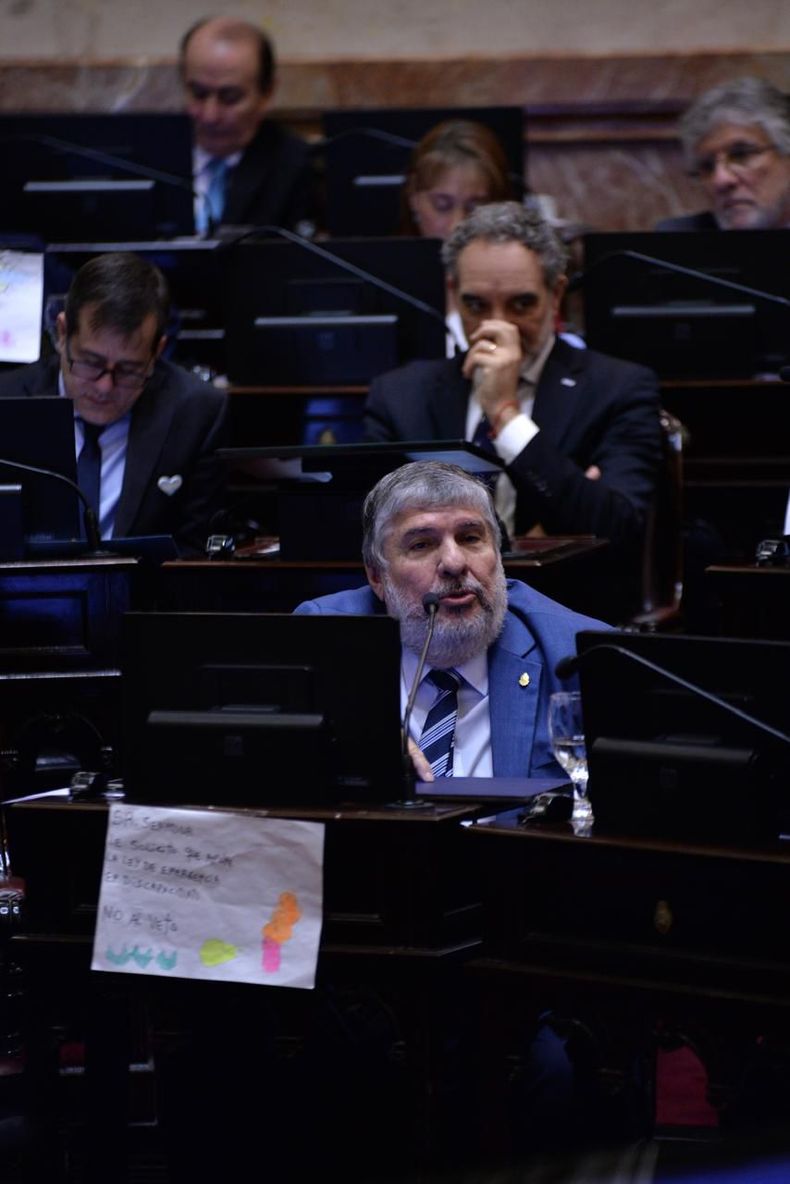 José Mayans, jefe de UP en el Senado, donde Javier Milei sufrió una derrota. 