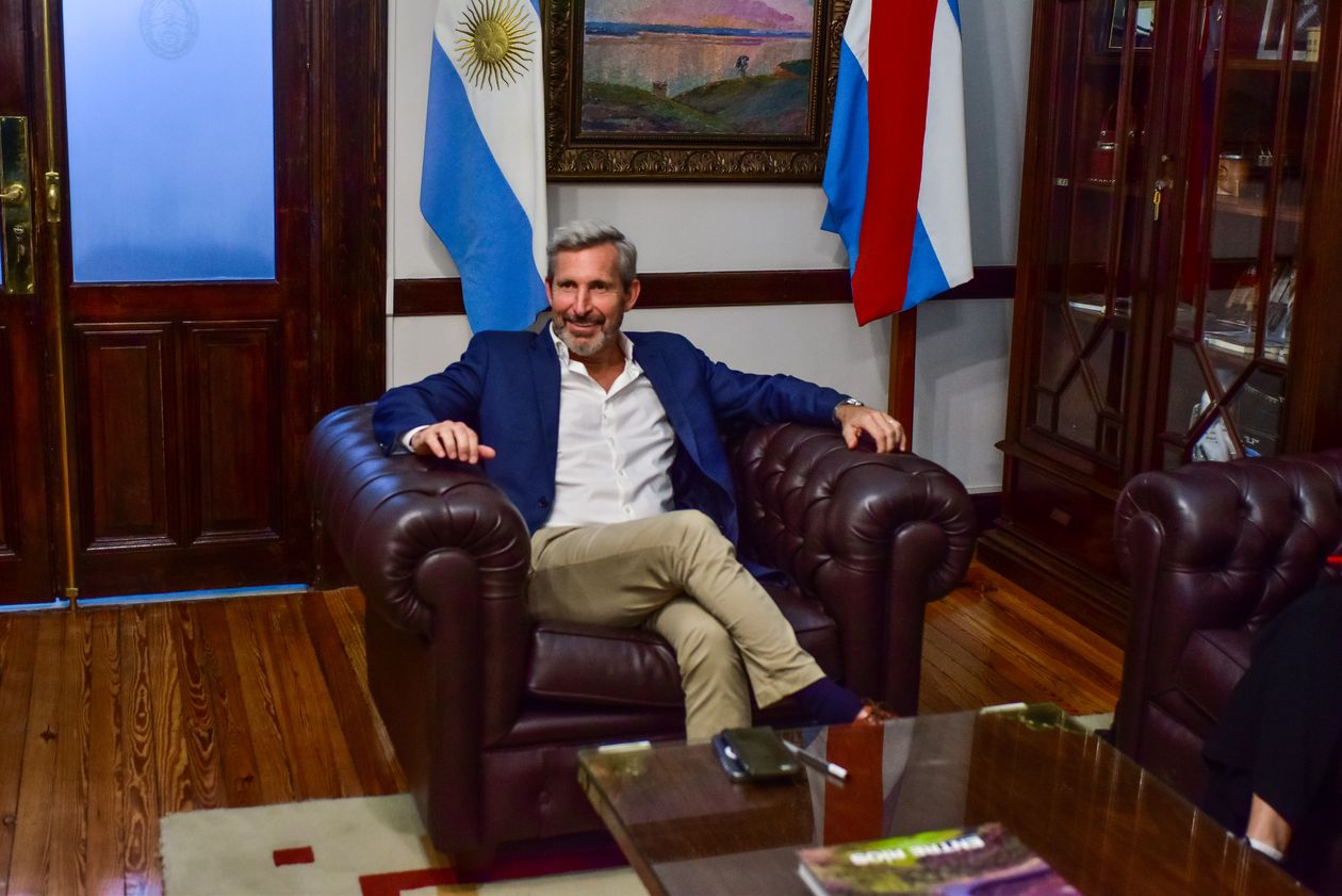 Rogelio Frigerio en su despacho de Casa Gris (Foto archivo Letra P).