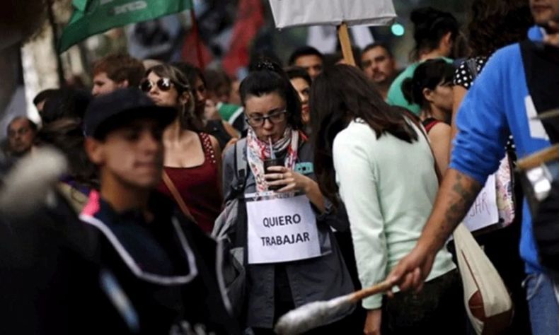 Según el INDEC, el desempleo subió 1,1% interanual.&nbsp;