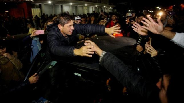 por ahora sin magario, kicillof lleva su campana al sur bonaerense