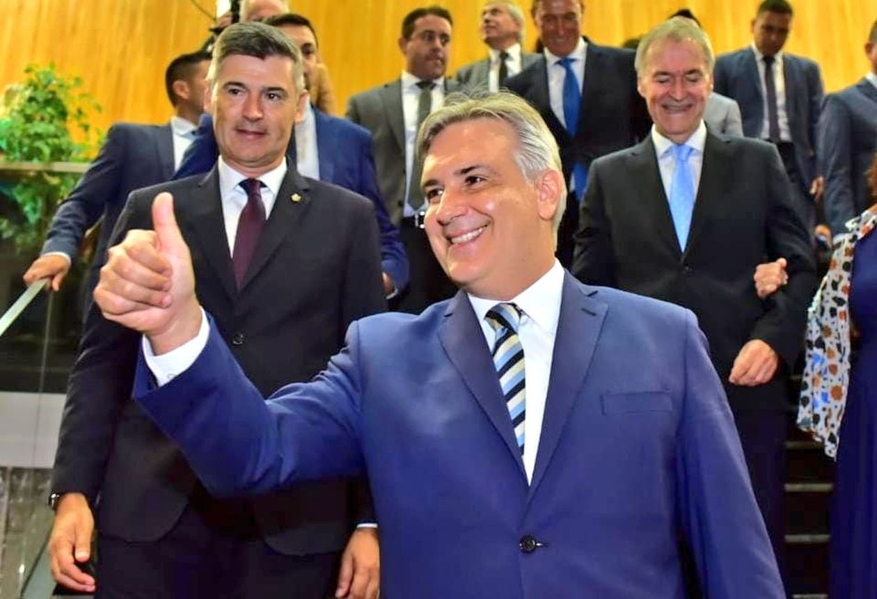 Llaryora Passerini y Schiaretti.jpeg
