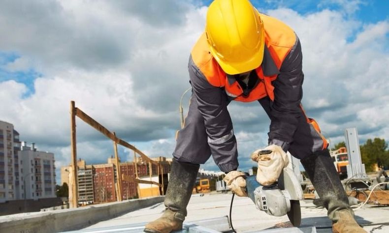 Gestión Javier Milei: en 2024, la construcción acumula una caída de 32%