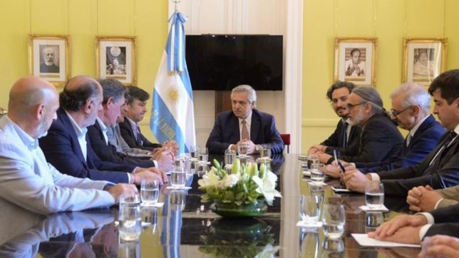 abrazo de oso: fernandez rompe la mesa de enlace y licua la resistencia agraria