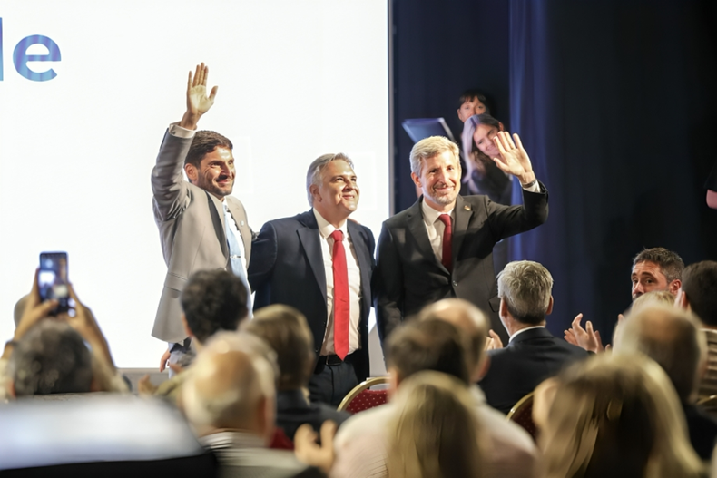 Martín Llaryora, Rogelio Frigerio y Maximiliano Pullaro activan la zona núcleo con obras.