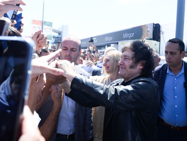 Javier Milei en su recorrida en Expoagro