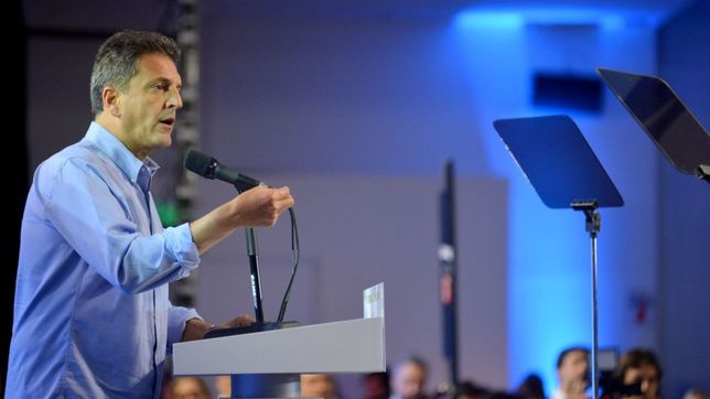 lejos del pj, massa ofrece al frente renovador como iman para disidentes