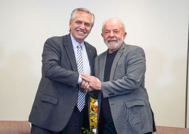 Fernández repudió el intento de golpe de Estado y se solidarizó con Lula