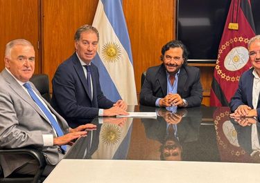 Reforma laboral: Diego Santilli se reunió este jueves con los gobernadores Gustavo Sáezn, Osvaldo Jaldo y Raúl Jallil.&nbsp;