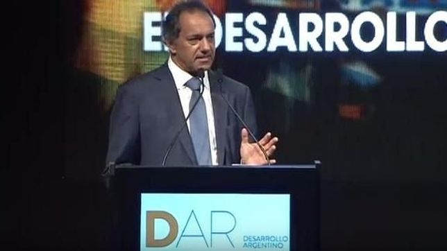 scioli insistio con una campana en su contra para ganar la agenda