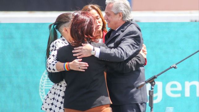 el presidente tiene que dejar de llamar a la unidad por lo menos por dos actos el presidente tiene que dejar de llamar a la unidad por lo menos por dos actos