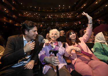 Axel Kicillof, Estela Carlotto y Cristina Fernández, en La Plata.