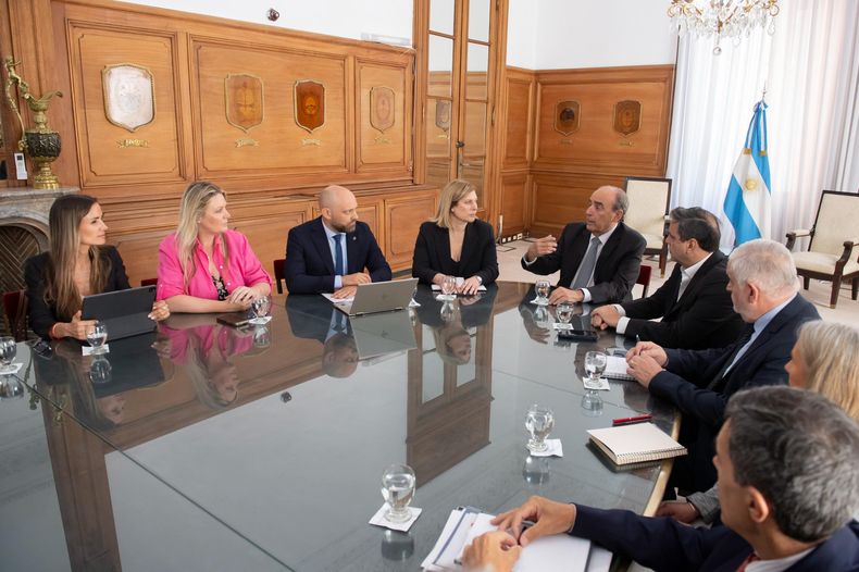 El ministro del Interior, Guillermo Francos, articula con las provincias productoras de biodiesel.