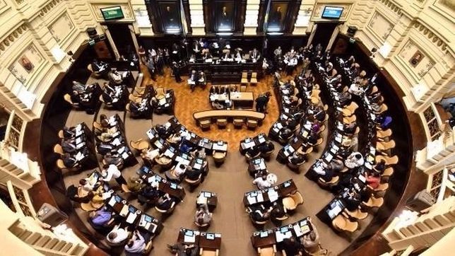 la justicia le ordeno a diputados que actualice su composicion