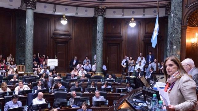 el peronismo y ocana le aprobaron el presupuesto 2017 a larreta