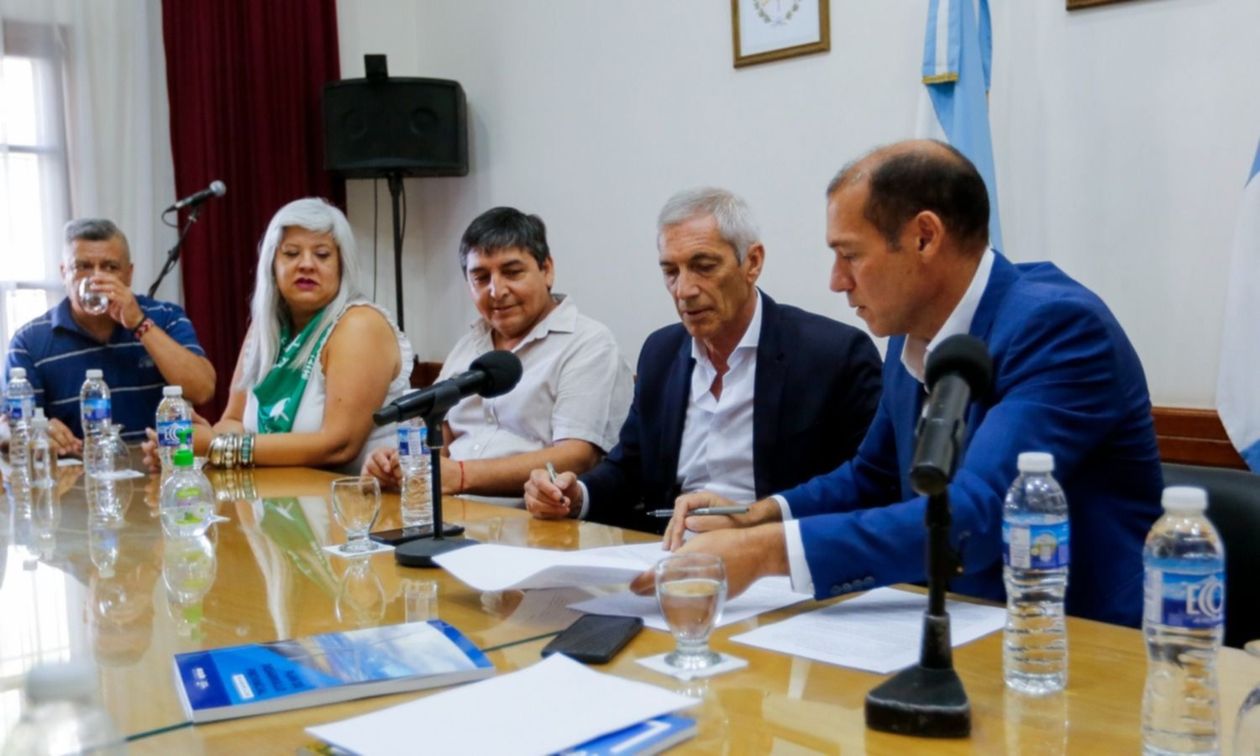 Omar Gutiérrez Carlos Quintriqueo ATE
