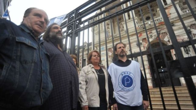 gobernacion blindada, la respuesta de vidal al pedido de dialogo docente