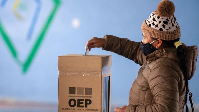 bolivia voto en paz y espera los resultados