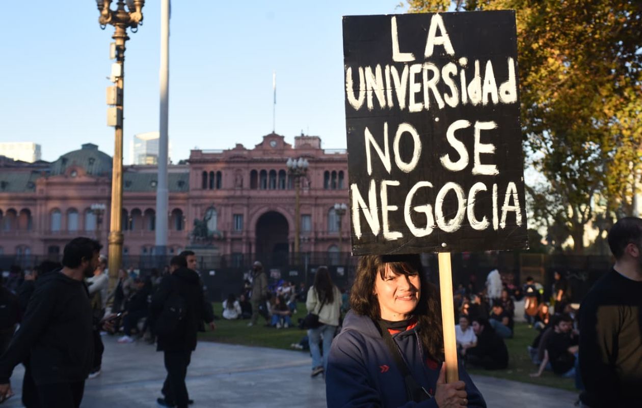 Las universidades vuelven a la calle con una marcha que une a todo el arco opositor contra el Gobierno