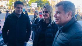 La marcha de Manes: nanocampaña a domicilio y clamor bonaerense
