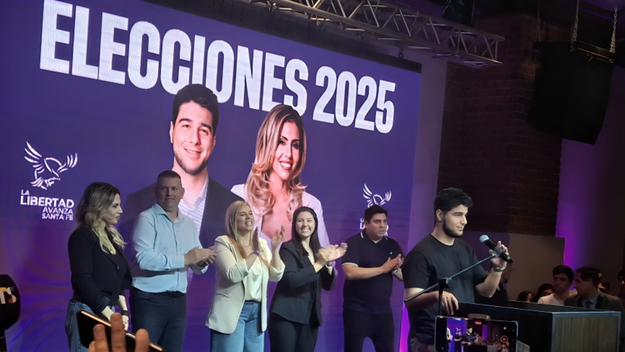 Agustín Pellegrini, cabeza de lista de La Libertad Avanza, triunfó en Santa Fe Agustín Pellegrini, cabeza de lista de La Libertad Avanza, triunfó en Santa Fe