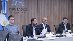 Juan Marino (UP) y Maximiliano Ferraro (Coalición Cívica), durante la presentación del  informe de $Libra que complica a Javier MIlei. 