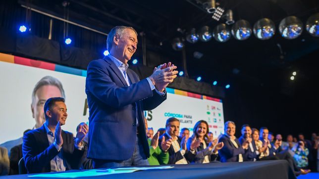 Juan Schiaretti, el mandamás del transversalismo cordobesista, confirmó su candidatura a Presidente.&nbsp;