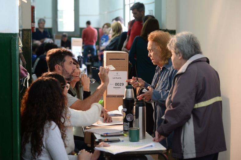 Las PASO son tema de discusión en la Legislatura bonaerense.
