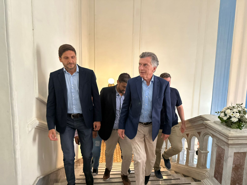 Mauricio Macri se metió de lleno en el fortalecimiento del PRO, pero también quiere conocer a fondo a las figuras de JxC.
