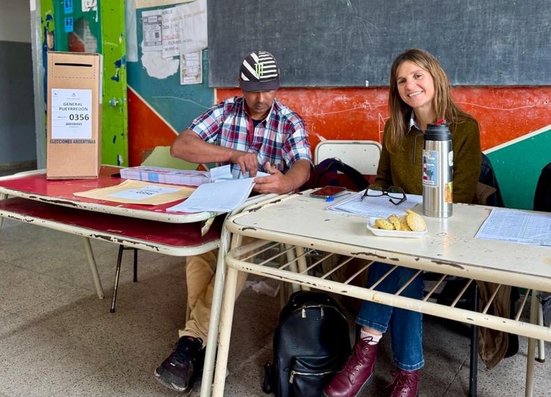 Fernanda Raverta fue fiscal de mesa el último domingo