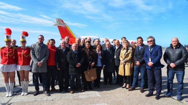 la crisis, lado b: en ?la feliz? celebran que ?nadie? pueda viajar al exterior