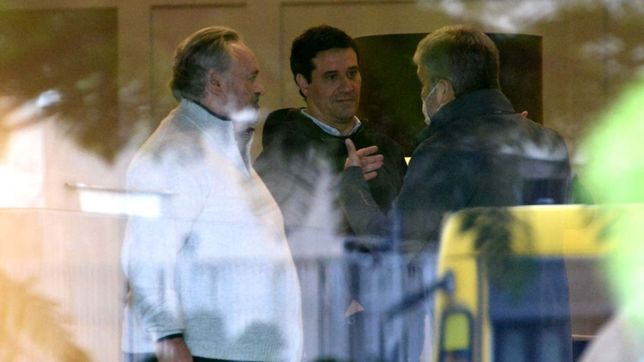 juntos para la pelea interna en el barro de las paso