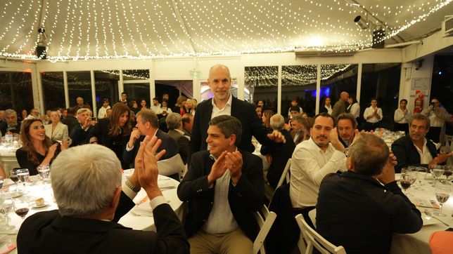 el lado $ de la campana de larreta en una cena de hasta 50 mil pesos el cubierto