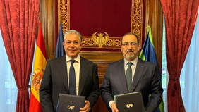 Rolando Figueroa, gobernador de Neuquén, se trajo un crédito de la CAF de su gira por Europa.