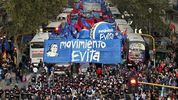 el evita, partido en dos: kicillof o kirchner, esa es la cuestion