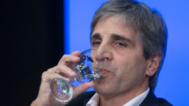 en su debut, caputo dejo volar el dolar al filo de los $29 y no disipo las dudas