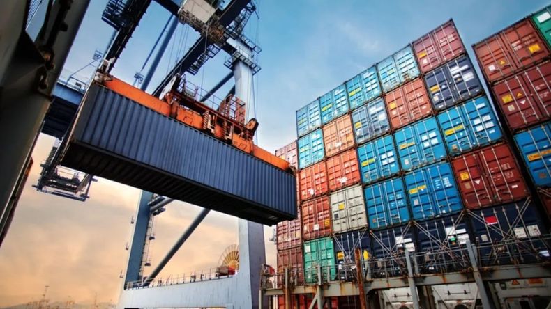 El consumo recibe el impacto de la apertura comercial de Javier Milei