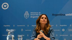 El Gobierno le quitará los planes sociales a quienes hayan comprado dólares