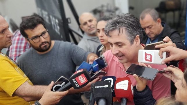 Pablo Cococcioni, ministro de Seguridad y Justicia durante el traslado de presos este miércoles.