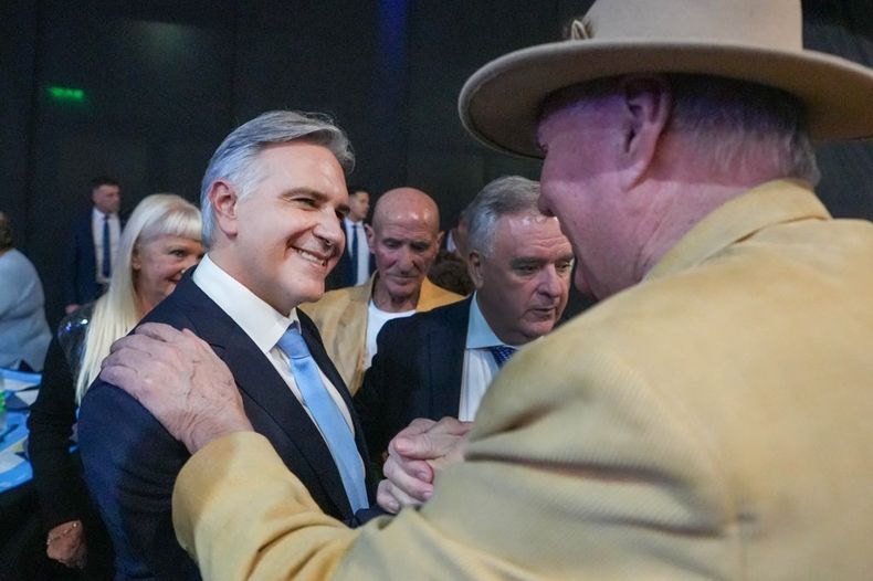Martín Llaryora mide el impacto de la reforma jubilatoria