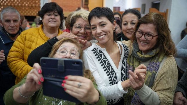 la ruta de mayra para la reeleccion en quilmes: full calle y 12 puntos de gestion